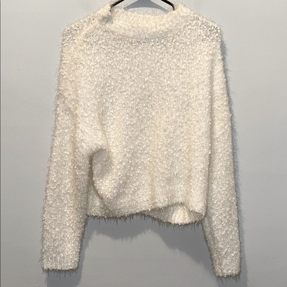 Tart Small White Crew Neck Sweater Plush Textured Knit Silver Sparkle - Picture 9 of 9